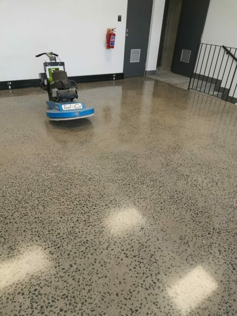 Residential concrete floor grinding and polishing services